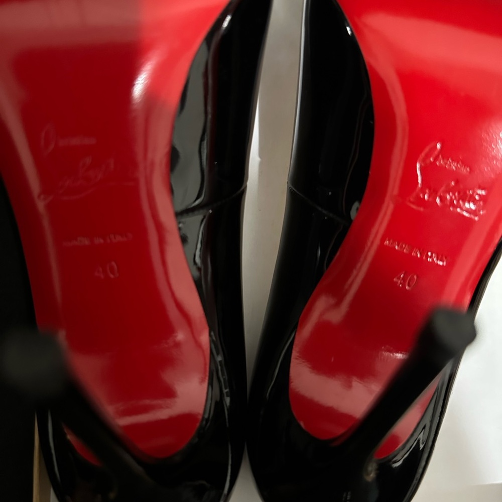Authentic Christian louboutin - Picture 3 of 6
